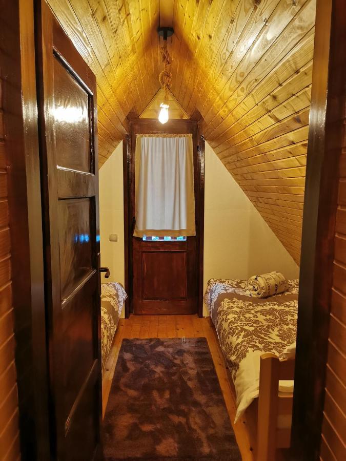 Vila Tijana Mitrovac Buitenkant foto