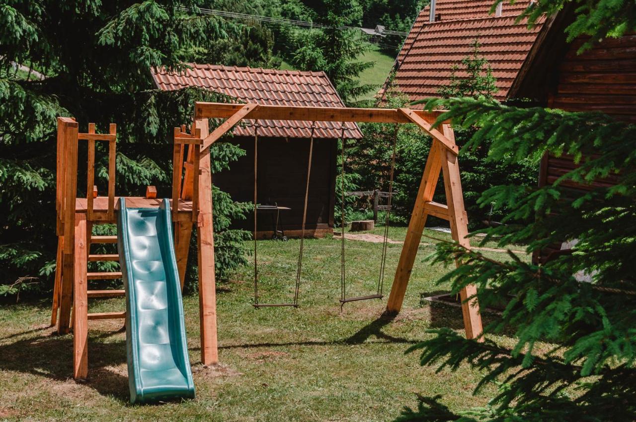Vila Tijana Mitrovac Buitenkant foto